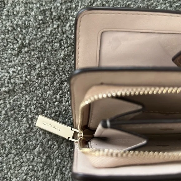 Authentic Kate spade rose gold glitter wallet - Picture 8 of 9